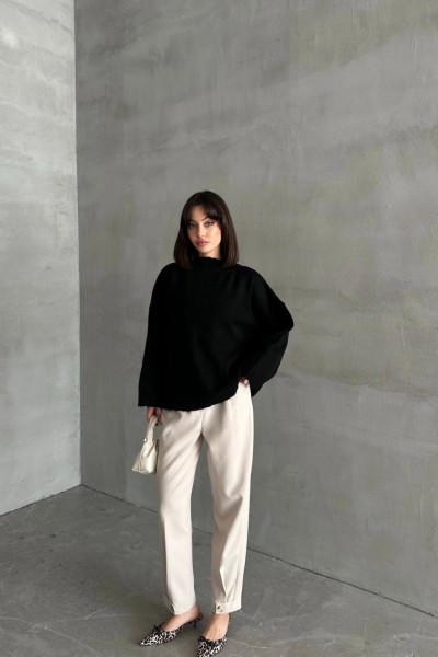 Şardonlu delikli kazak Şardonlu delikli kazak