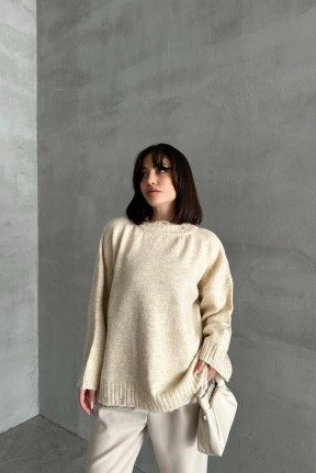 Şardonlu delikli kazak