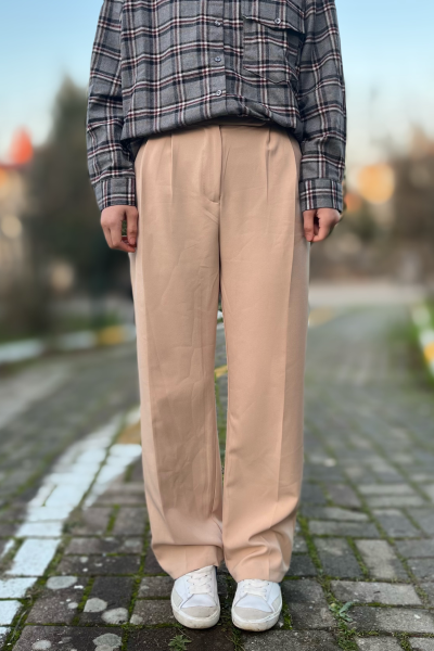 Kadın cırt cırt kaplamalı palazzo pantolon Kadın cırt cırt kaplamalı palazzo pantolon