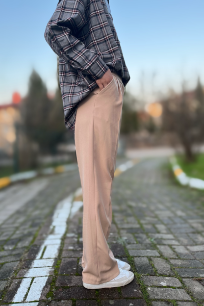 Kadın cırt cırt kaplamalı palazzo pantolon Kadın cırt cırt kaplamalı palazzo pantolon