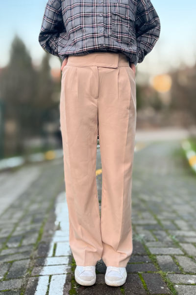 Kadın cırt cırt kaplamalı palazzo pantolon Kadın cırt cırt kaplamalı palazzo pantolon