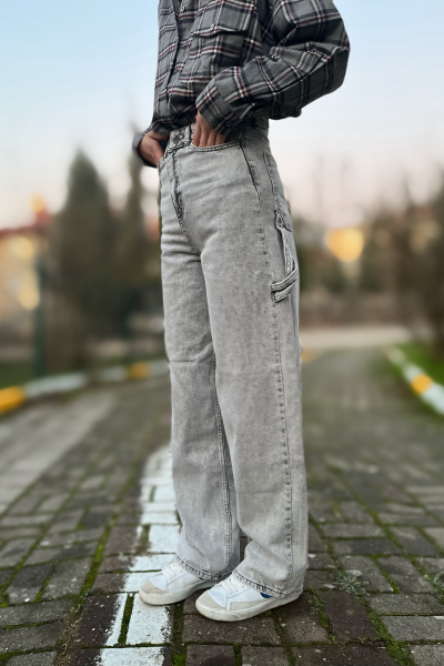 Kadın beggy kemer detay gri jeans Kadın beggy kemer detay gri jeans
