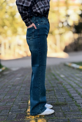 Mavi tint yıkama yüksek bel jeans Mavi tint yıkama yüksek bel jeans