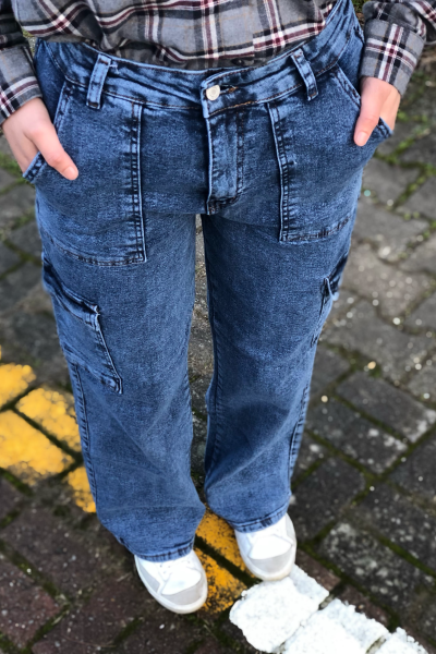 Koyu mavi kargo cep yüksek bel bol paça jeans Koyu mavi kargo cep yüksek bel bol paça jeans