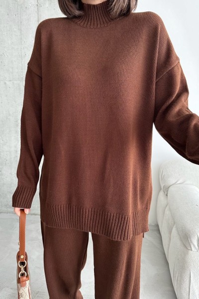 Paçası katlı triko takım