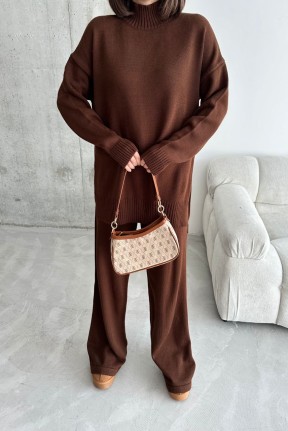 Paçası katlı triko takım