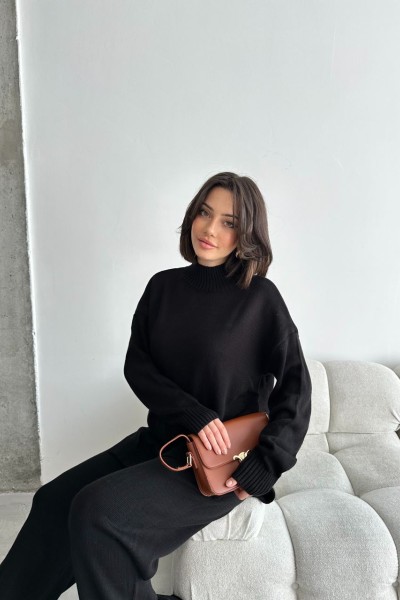 Paçası katlı triko takım